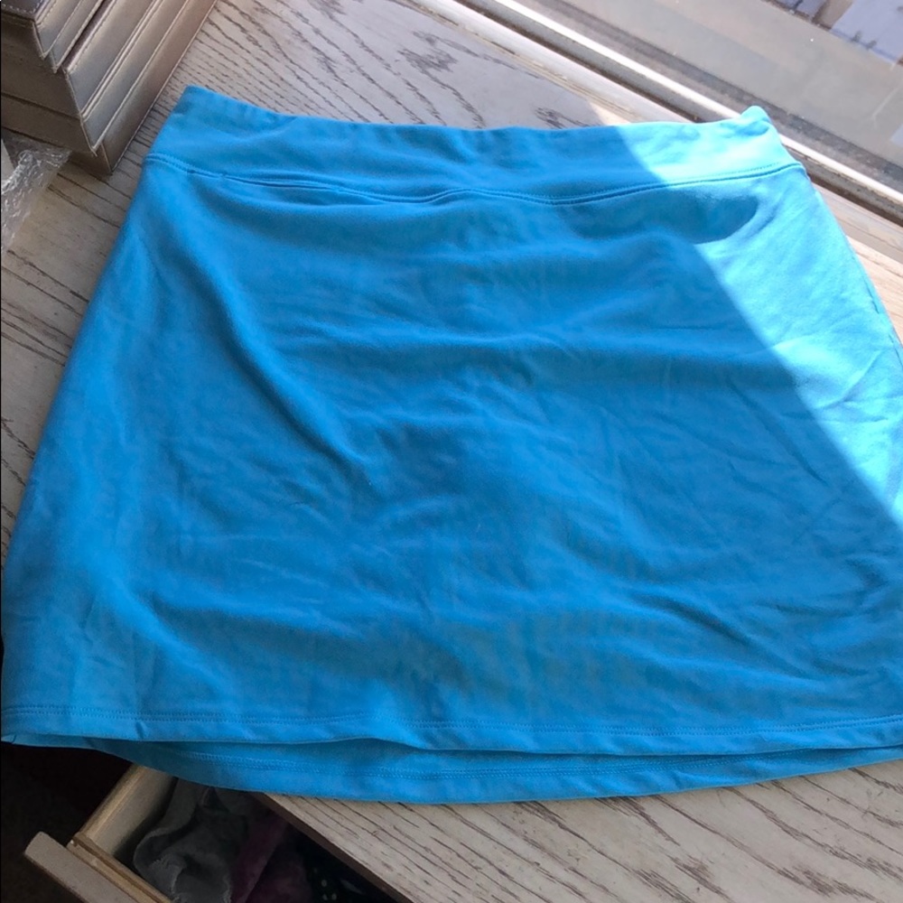 Light blue clima cool skort
